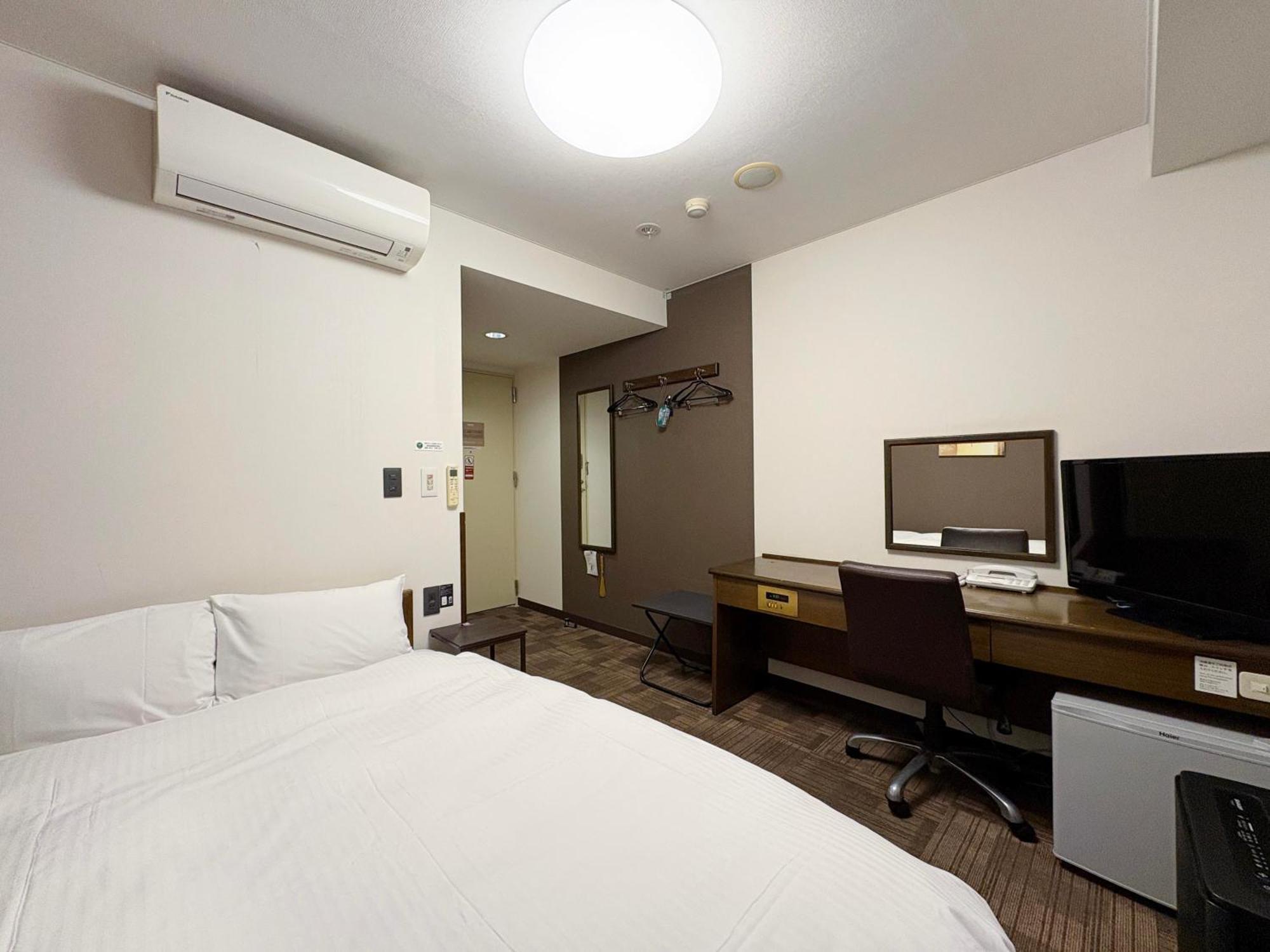 Hotel Route-Inn Court Minami Alps Екстер'єр фото