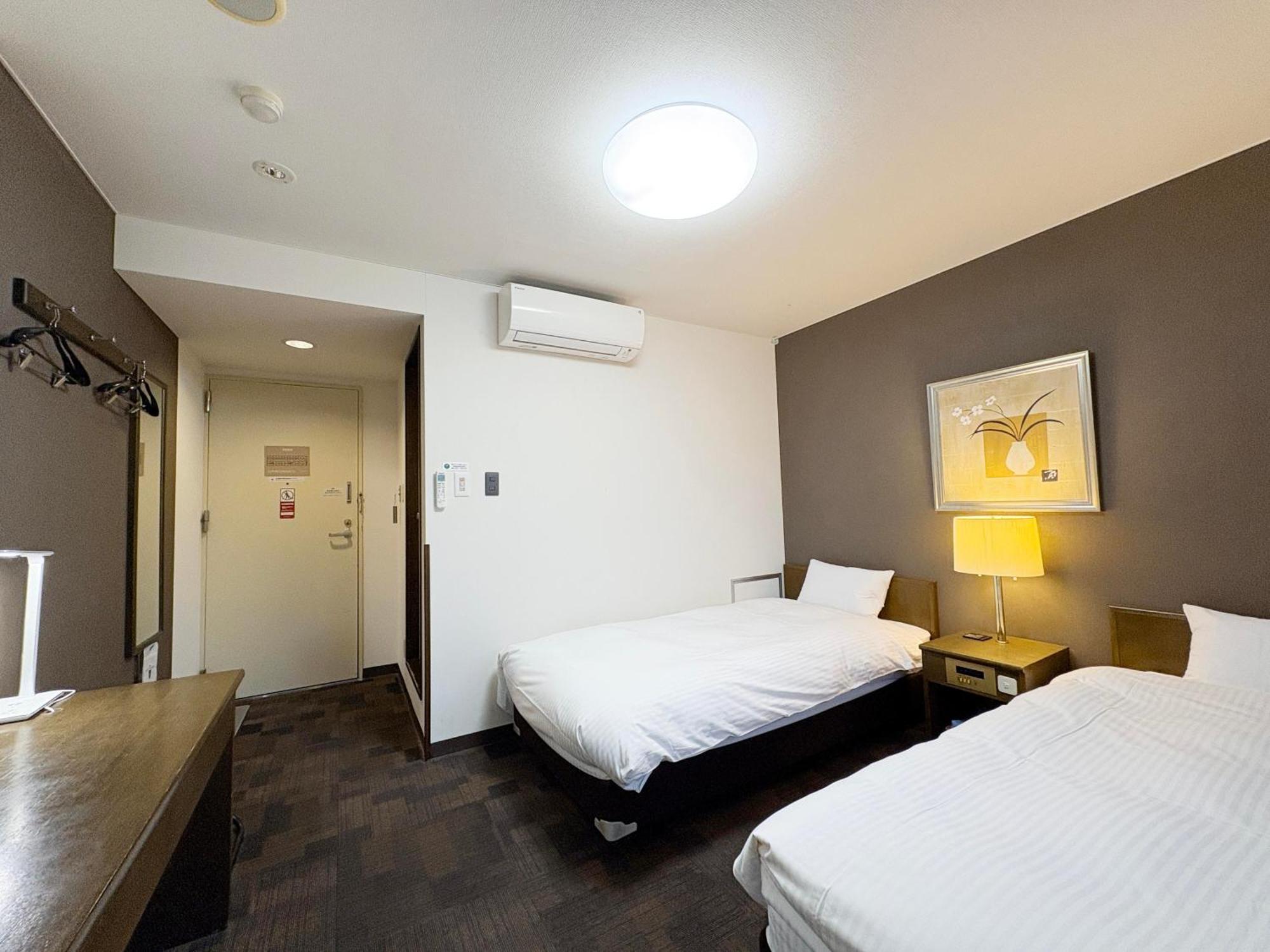 Hotel Route-Inn Court Minami Alps Екстер'єр фото