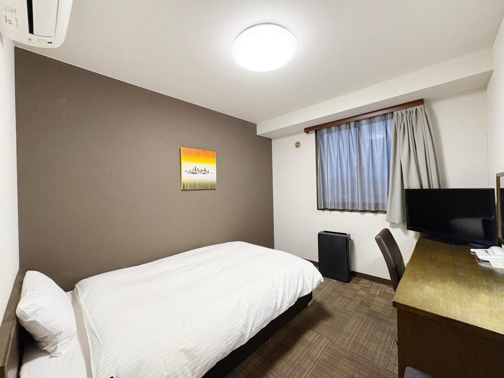 Hotel Route-Inn Court Minami Alps Екстер'єр фото